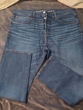 American Eagle Outfitters Men's Medium Blue Straight Jeans with Button Fly